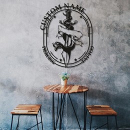Kişiye Özel İsimli Metal Duvar Dekoru – Özel Tasarım Dövme Duvar Sanatı, Dövme Stüdyosu Tabelası, Dövme Dükkanı İçin Metal Tabela, Monogramlı Kişisel Tabela